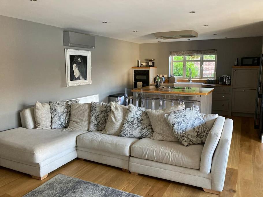 The Oaks, Luxury 2 Bedroom Cottage In A Peaceful Location Haughley Exterior foto